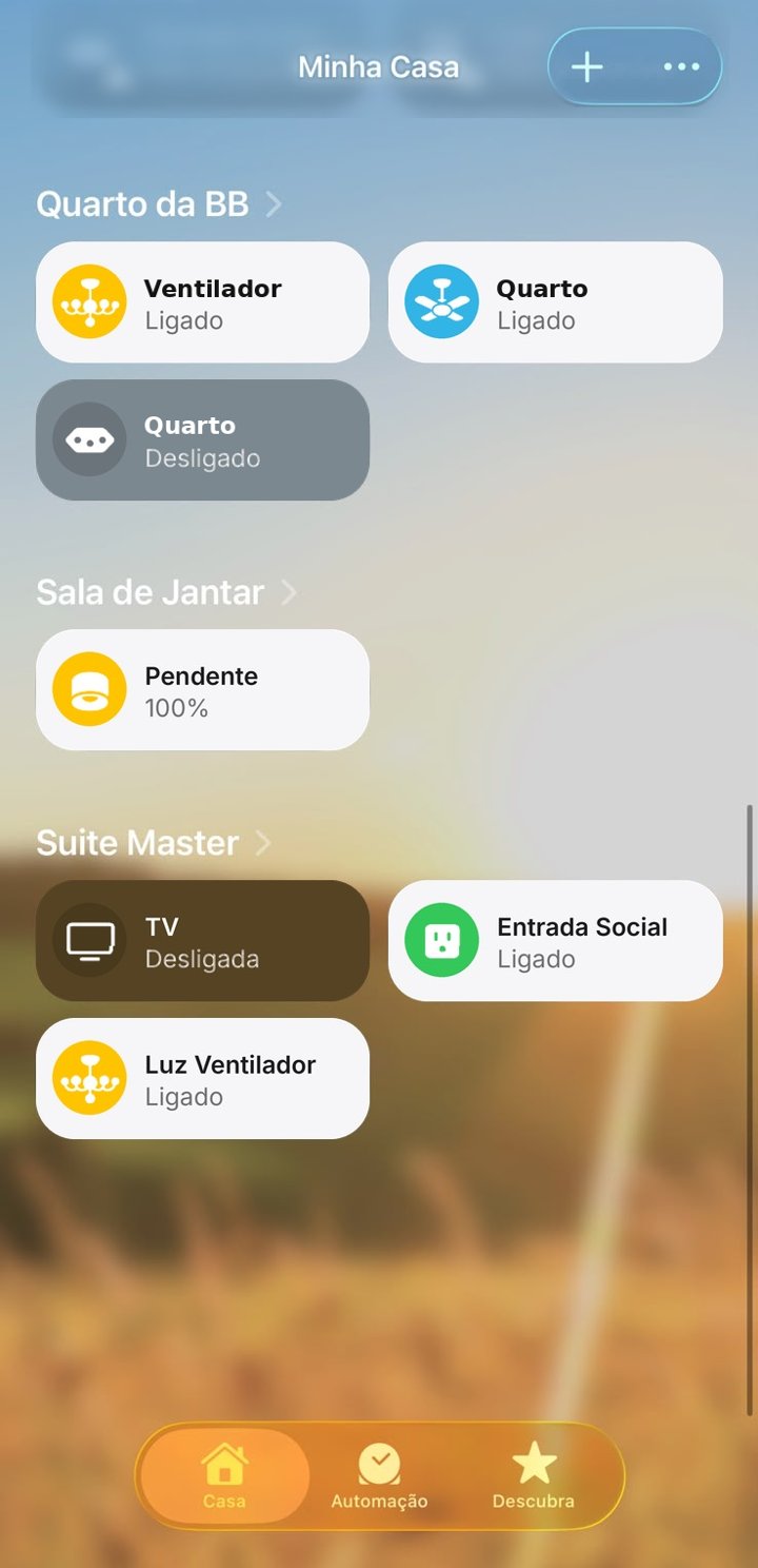 App Casa do iPhone com ventilador, pendente da sala de jantar e TV da suíte